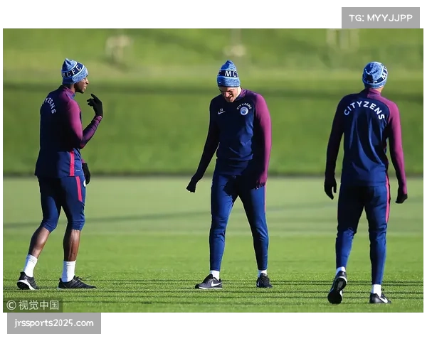 动态：热刺训练课重点演练由攻转守时的落位，应对曼城反击